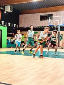 match au B55-225x300